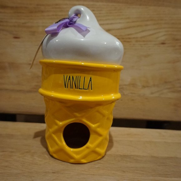 Rae Dunn Vanilla Cone Birdhouse -  NWT - Picture 1 of 4
